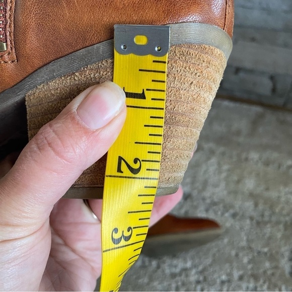 Frye Judith Whisky Brown Cognac Leather Ankle Booties Heeled Boots Dual Zipper:9 - Picture 10 of 13